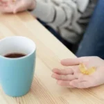 neuzivajte-tento-vitamin-spolu-s-kavou-alebo-cajom-to-sa.webp.webp